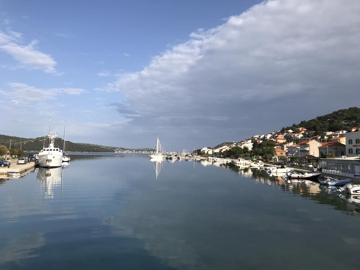 Ivancica Apartments Tisno Esterno foto