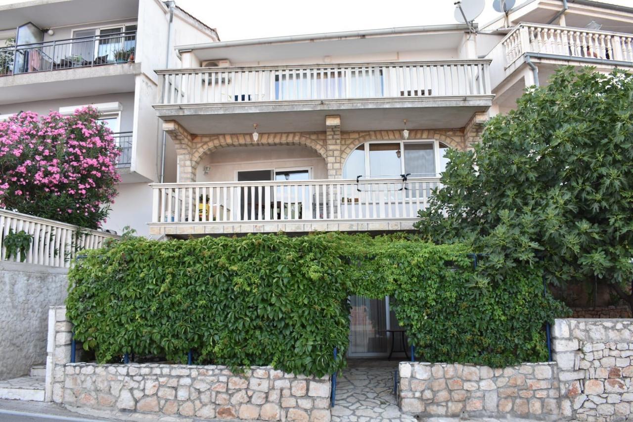 Ivancica Apartments Tisno Esterno foto